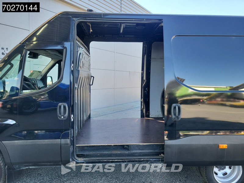 Iveco Daily 50C18 3.0L 180PK Dubbellucht 2x Schuifdeur L2H2 Euro6 Camera Airco Cruise L2 12m3 Airco Cruise control - Kastenwagen: das Bild 3 Iveco Daily 50C18 3.0L 180PK Dubbellucht 2x Schuifdeur L2H2 Euro6 Camera Airco Cruise L2 12m3 Airco Cruise control - Kastenwagen: das Bild 3