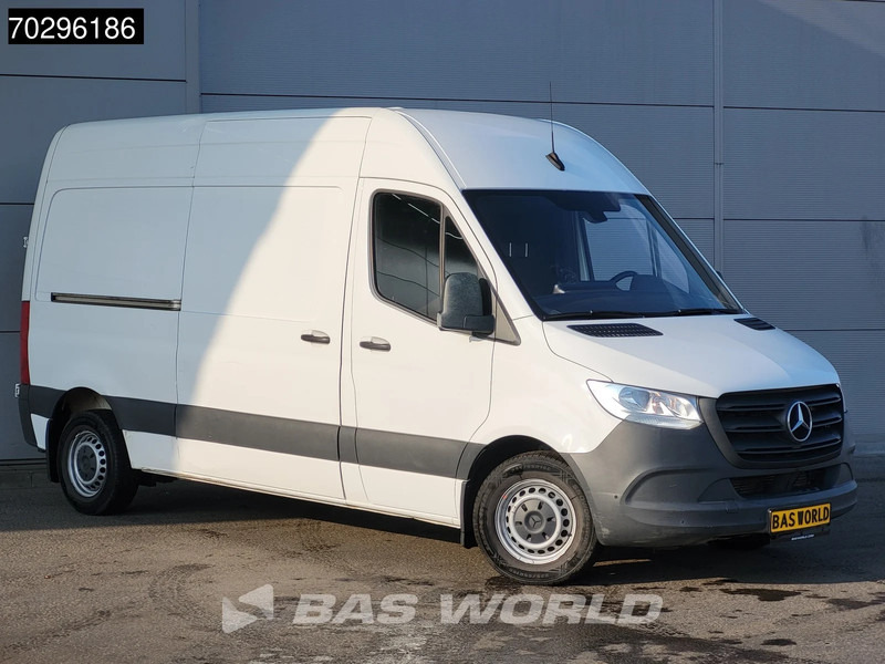 Mercedes-Benz Sprinter 314 CDI Automaat L2H2 Trekhaak Airco Cruise Camera Parkeersensoren MBUX CarPlay Standkachel Euro6 L2 Airco Trekhaak - Kastenwagen: das Bild 3 Mercedes-Benz Sprinter 314 CDI Automaat L2H2 Trekhaak Airco Cruise Camera Parkeersensoren MBUX CarPlay Standkachel Euro6 L2 Airco Trekhaak - Kastenwagen: das Bild 3