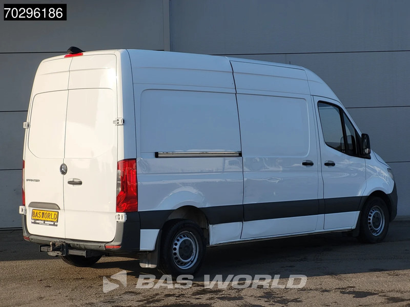Mercedes-Benz Sprinter 314 CDI Automaat L2H2 Trekhaak Airco Cruise Camera Parkeersensoren MBUX CarPlay Standkachel Euro6 L2 Airco Trekhaak - Kastenwagen: das Bild 5 Mercedes-Benz Sprinter 314 CDI Automaat L2H2 Trekhaak Airco Cruise Camera Parkeersensoren MBUX CarPlay Standkachel Euro6 L2 Airco Trekhaak - Kastenwagen: das Bild 5
