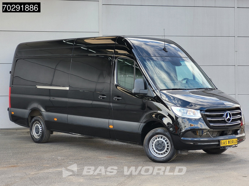 Mercedes-Benz Sprinter 317 CDI Automaat L3H2 170PK 3,5t Trekhaak Airco Camera Parkeersensoren MBUX CarPlay Euro6 L3 17m3 Airco Trekhaak - Kastenwagen: das Bild 3 Mercedes-Benz Sprinter 317 CDI Automaat L3H2 170PK 3,5t Trekhaak Airco Camera Parkeersensoren MBUX CarPlay Euro6 L3 17m3 Airco Trekhaak - Kastenwagen: das Bild 3