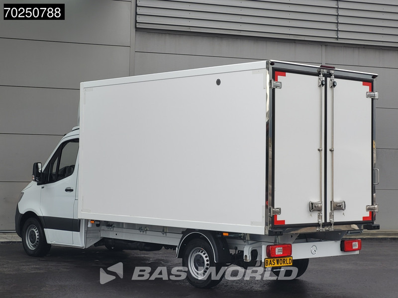 Mercedes-Benz Sprinter 317 CDI Koelwagen Thermo King V-300max 230V stekker Bakwagen Koel Kühlwagen 16m3 Airco Cruise control - Kühltransporter: das Bild 3 Mercedes-Benz Sprinter 317 CDI Koelwagen Thermo King V-300max 230V stekker Bakwagen Koel Kühlwagen 16m3 Airco Cruise control - Kühltransporter: das Bild 3