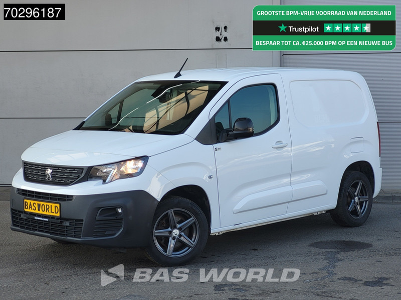 Peugeot Partner 130pk Benzine Emissievrij L1H1 Navi Airco Cruise Parkeersensoren Euro6 L1 Kompakt Airco Trekhaak Cruise control - Kleintransporter: das Bild 1 Peugeot Partner 130pk Benzine Emissievrij L1H1 Navi Airco Cruise Parkeersensoren Euro6 L1 Kompakt Airco Trekhaak Cruise control - Kleintransporter: das Bild 1
