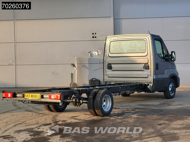 Iveco Daily 35C21 Automaat 410wb Dubbellucht 2025model Chassis Cabine ACC Fahrgestell Airco - Transporter: das Bild 5 Iveco Daily 35C21 Automaat 410wb Dubbellucht 2025model Chassis Cabine ACC Fahrgestell Airco - Transporter: das Bild 5
