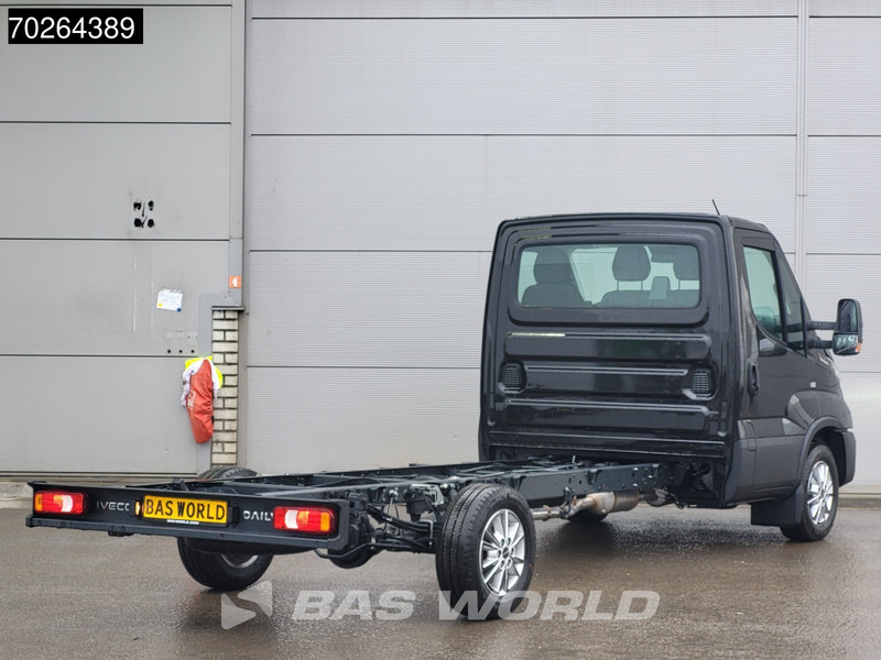 Iveco Daily 35S18 Automaat 410WB Chassis Cabine LED Navi ACC Camera Fahrgestell Airco - Transporter: das Bild 5 Iveco Daily 35S18 Automaat 410WB Chassis Cabine LED Navi ACC Camera Fahrgestell Airco - Transporter: das Bild 5