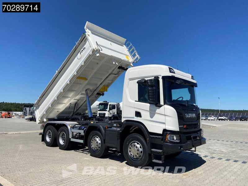 Scania P420 8X4 NEW! 13,5m3 3-way tipper Hardox450 Steel Steelsuspension Euro 6 - Kipper: das Bild 3 Scania P420 8X4 NEW! 13,5m3 3-way tipper Hardox450 Steel Steelsuspension Euro 6 - Kipper: das Bild 3