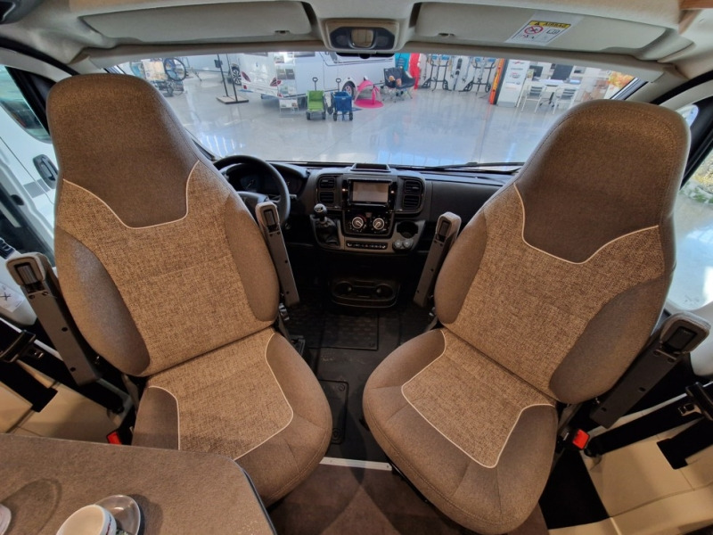 Malibu Relax 640 LE R - Integriertes Wohnmobil: das Bild 5 Malibu Relax 640 LE R - Integriertes Wohnmobil: das Bild 5