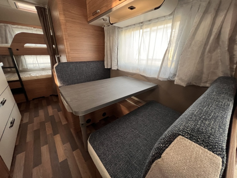 Weinsberg CaraOne 480 QDK - Wohnwagen: das Bild 5 Weinsberg CaraOne 480 QDK - Wohnwagen: das Bild 5
