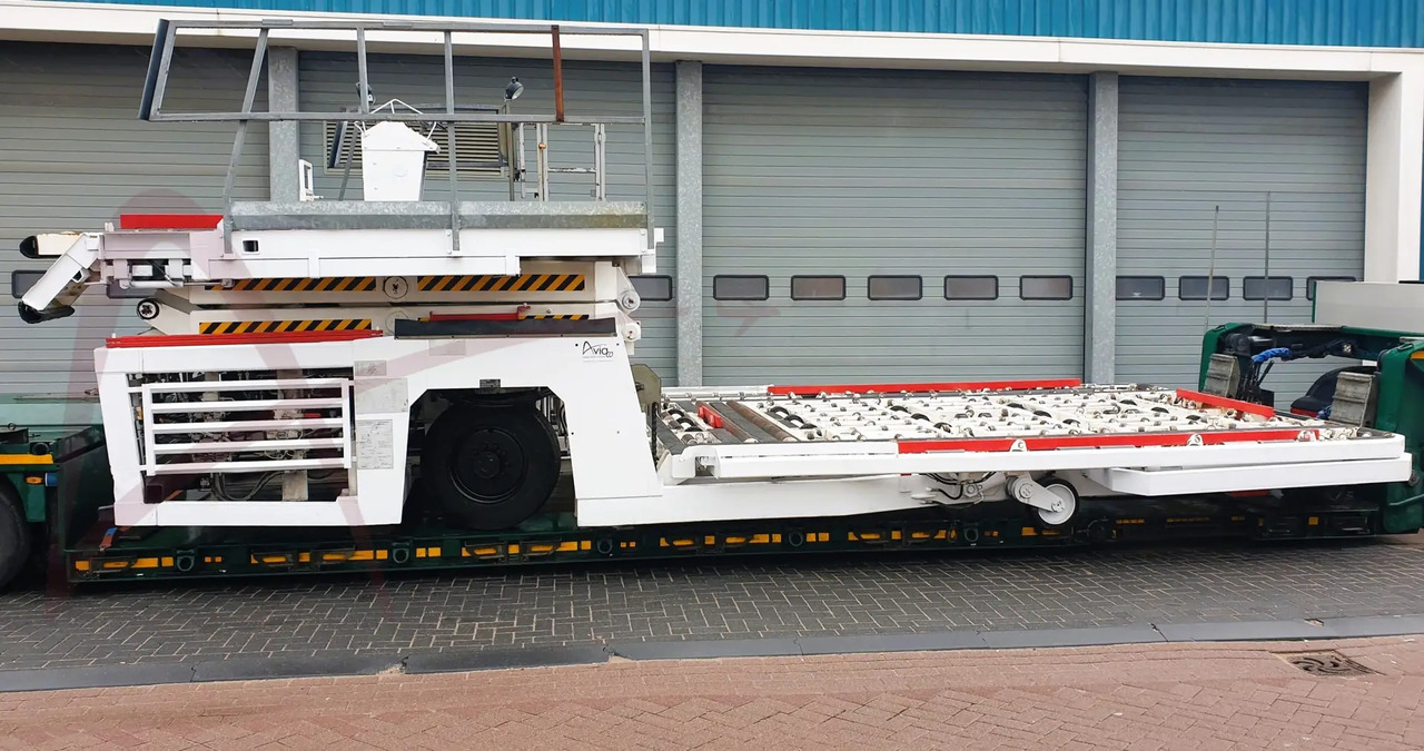 AIR MARREL LAM7000 DP/MDL8 - Flugzeuglader: das Bild 1 AIR MARREL LAM7000 DP/MDL8 - Flugzeuglader: das Bild 1