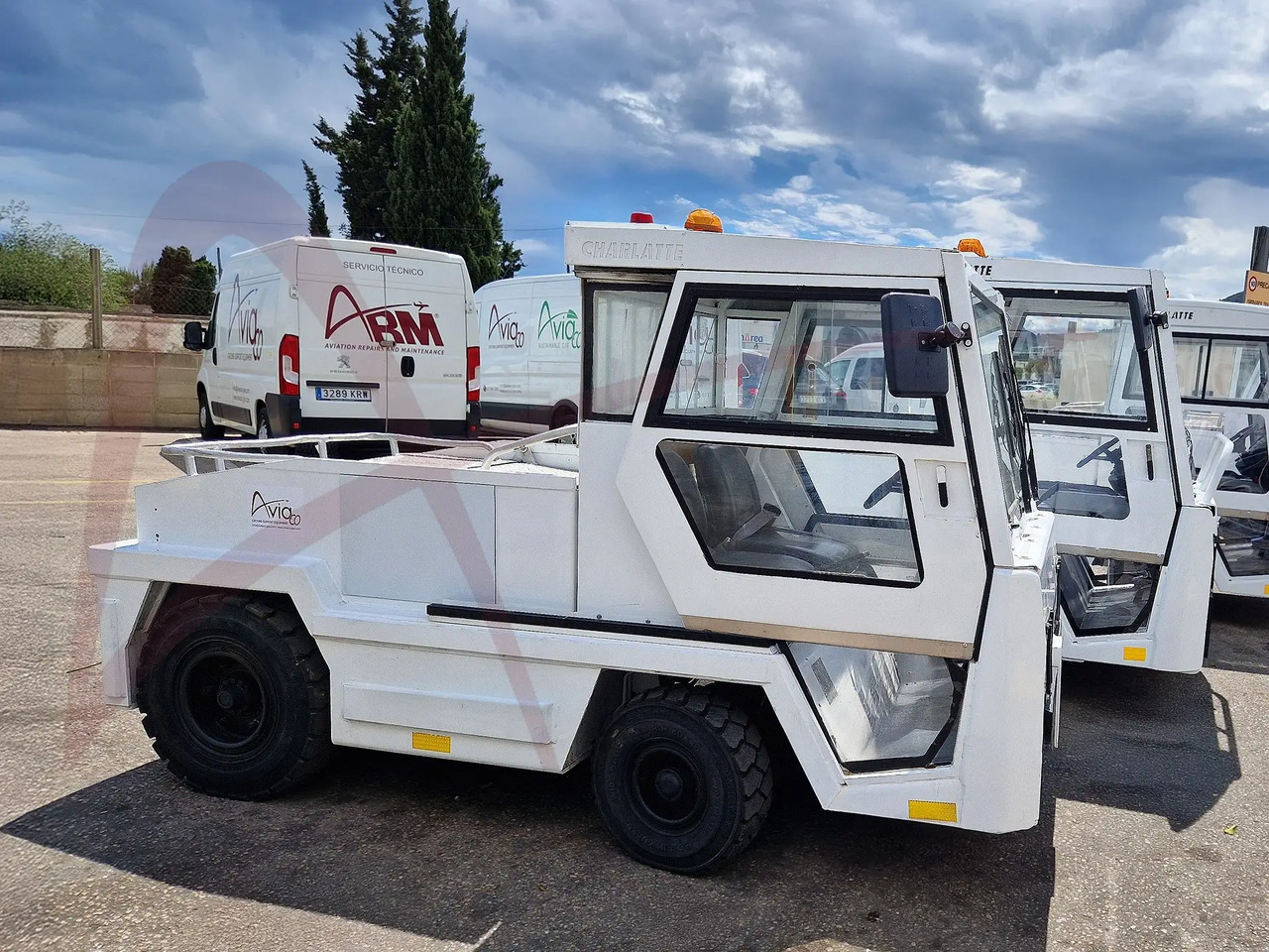 CHARLATTE T135 AC - Gepäckschlepper: das Bild 2 CHARLATTE T135 AC - Gepäckschlepper: das Bild 2
