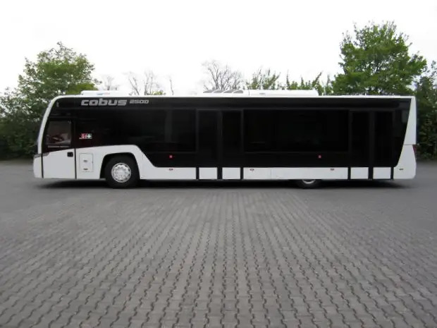 CONTRAC COBUS 2500 - Flughafenbus: das Bild 2 CONTRAC COBUS 2500 - Flughafenbus: das Bild 2