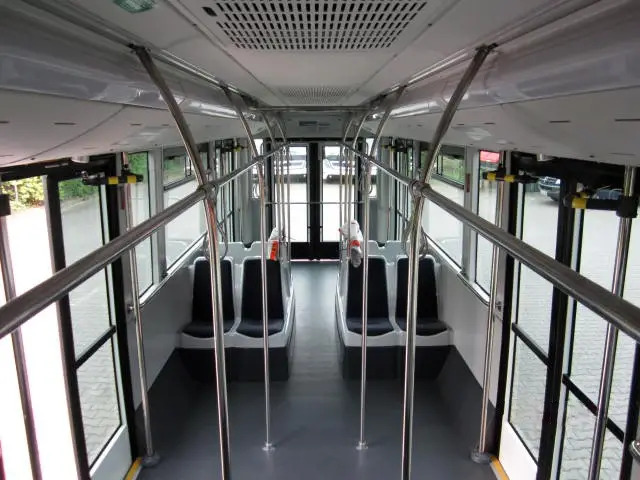 CONTRAC COBUS 2500 - Flughafenbus: das Bild 5 CONTRAC COBUS 2500 - Flughafenbus: das Bild 5