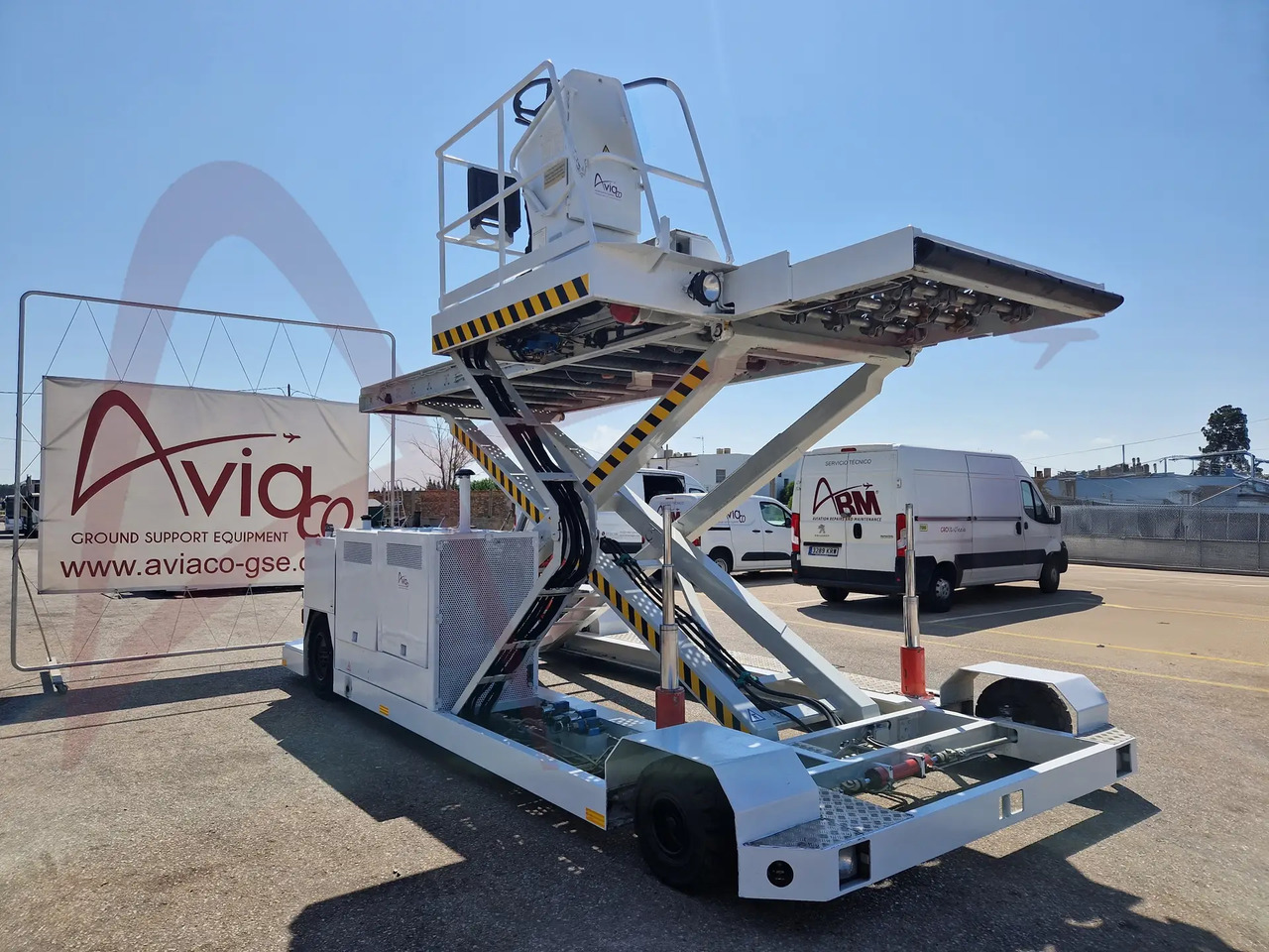 FMC CLT8 - Flugzeuglader: das Bild 1 FMC CLT8 - Flugzeuglader: das Bild 1