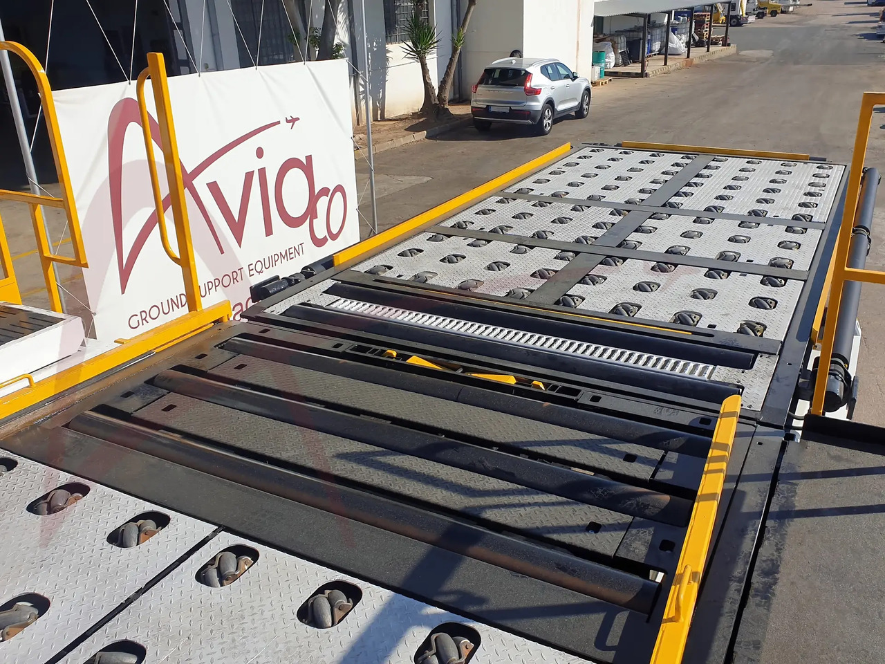 FMC COMMANDER 15iS - Flugzeuglader: das Bild 4 FMC COMMANDER 15iS - Flugzeuglader: das Bild 4