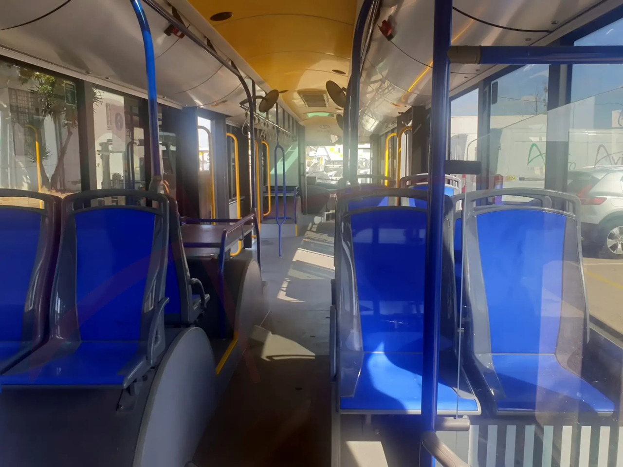 SOLARIS URBINO 15 - Flughafenbus: das Bild 5 SOLARIS URBINO 15 - Flughafenbus: das Bild 5