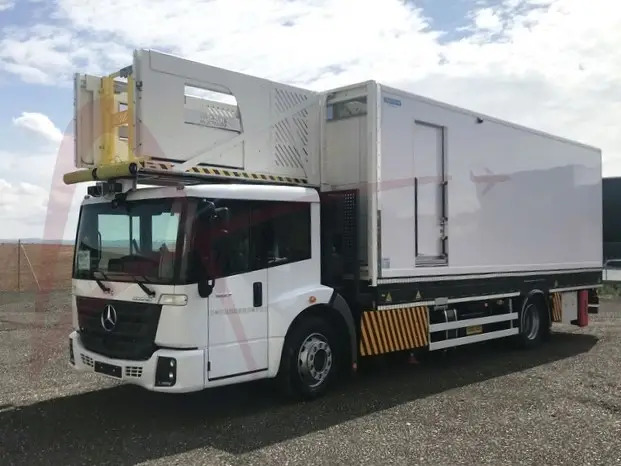TECNOVE ECONIC 1827 - Catering-Fahrzeug: das Bild 2 TECNOVE ECONIC 1827 - Catering-Fahrzeug: das Bild 2