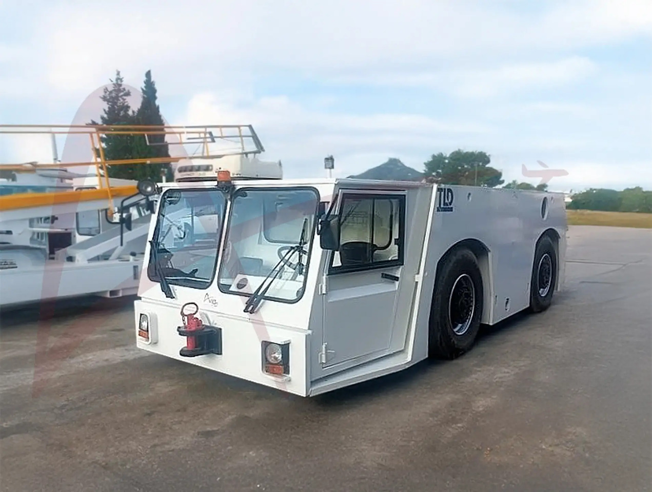 TLD TMX-400 - Flugzeugschlepper: das Bild 2 TLD TMX-400 - Flugzeugschlepper: das Bild 2