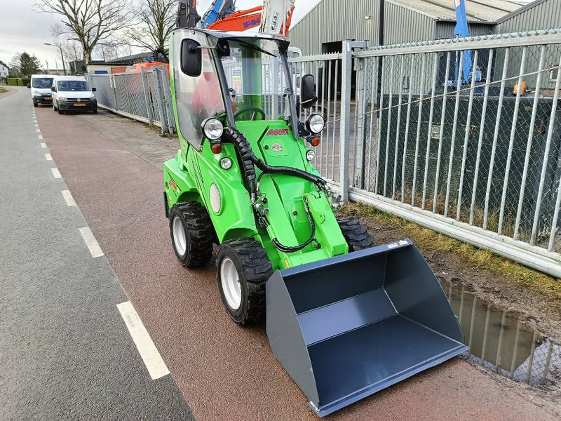 Avant M420 MSDNT mini shovel loader lader 980 kg CE - Deltalader: das Bild 4 Avant M420 MSDNT mini shovel loader lader 980 kg CE - Deltalader: das Bild 4