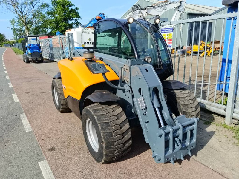 Giant 4548 Tendo verreiker 4,6 m 1,7 ton telehandler CE - Teleskoplader: das Bild 3 Giant 4548 Tendo verreiker 4,6 m 1,7 ton telehandler CE - Teleskoplader: das Bild 3