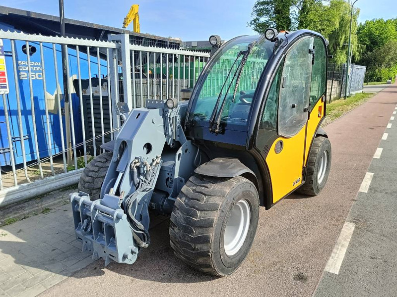 Giant 4548 Tendo verreiker 4,6 m 1,7 ton telehandler CE - Teleskoplader: das Bild 5 Giant 4548 Tendo verreiker 4,6 m 1,7 ton telehandler CE - Teleskoplader: das Bild 5