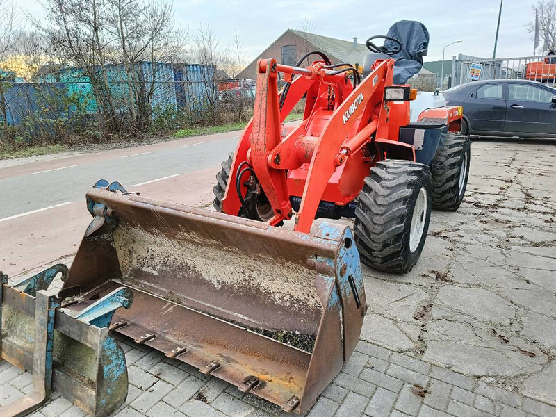 Radlader Kubota R 520 shovel wiellader loader lader met bak/vorken: das Bild 6
