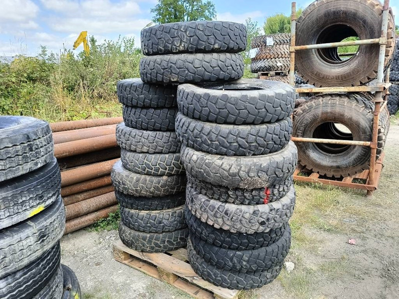 Michelin 6,50 R16 C 7,00R16 C 22/100R16 255/100R16 banden l - Felgen und Reifen für Baumaschine: das Bild 4 Michelin 6,50 R16 C 7,00R16 C 22/100R16 255/100R16 banden l - Felgen und Reifen für Baumaschine: das Bild 4