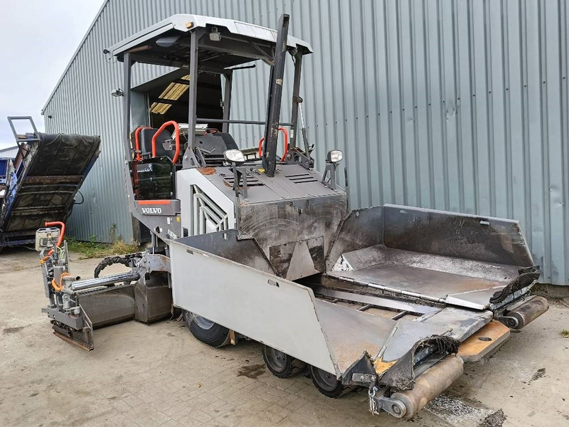 Volvo P 2870 D paver finisher asfaltmachine 2020 - Asphaltfertiger/ Straßenfertiger: das Bild 5 Volvo P 2870 D paver finisher asfaltmachine 2020 - Asphaltfertiger/ Straßenfertiger: das Bild 5