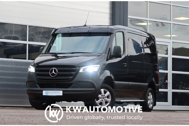 Mercedes-Benz Sprinter 316 2.2 CDI L1H1 RWD AUT/ CAMERA/ LED/ MBUX/ CRUISE/ CLIMA/ TREKHAAK - Kleintransporter: das Bild 1 Mercedes-Benz Sprinter 316 2.2 CDI L1H1 RWD AUT/ CAMERA/ LED/ MBUX/ CRUISE/ CLIMA/ TREKHAAK - Kleintransporter: das Bild 1