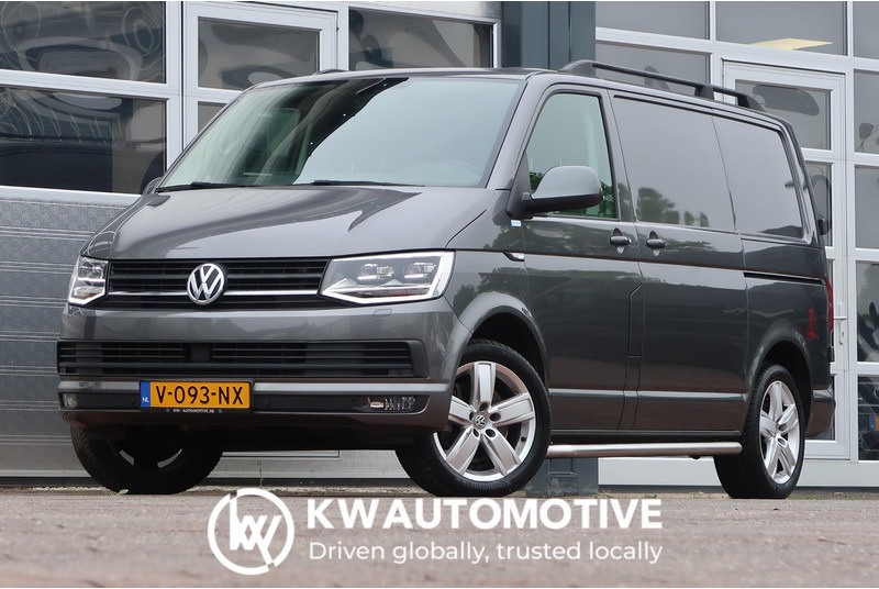 Volkswagen Transporter 2.0 TDI L1H1 Highline AUT/ LED/ ACC/ 2X DEUR/ NAVI/ AIRCO/ TREKHAAK - Kleintransporter: das Bild 1 Volkswagen Transporter 2.0 TDI L1H1 Highline AUT/ LED/ ACC/ 2X DEUR/ NAVI/ AIRCO/ TREKHAAK - Kleintransporter: das Bild 1