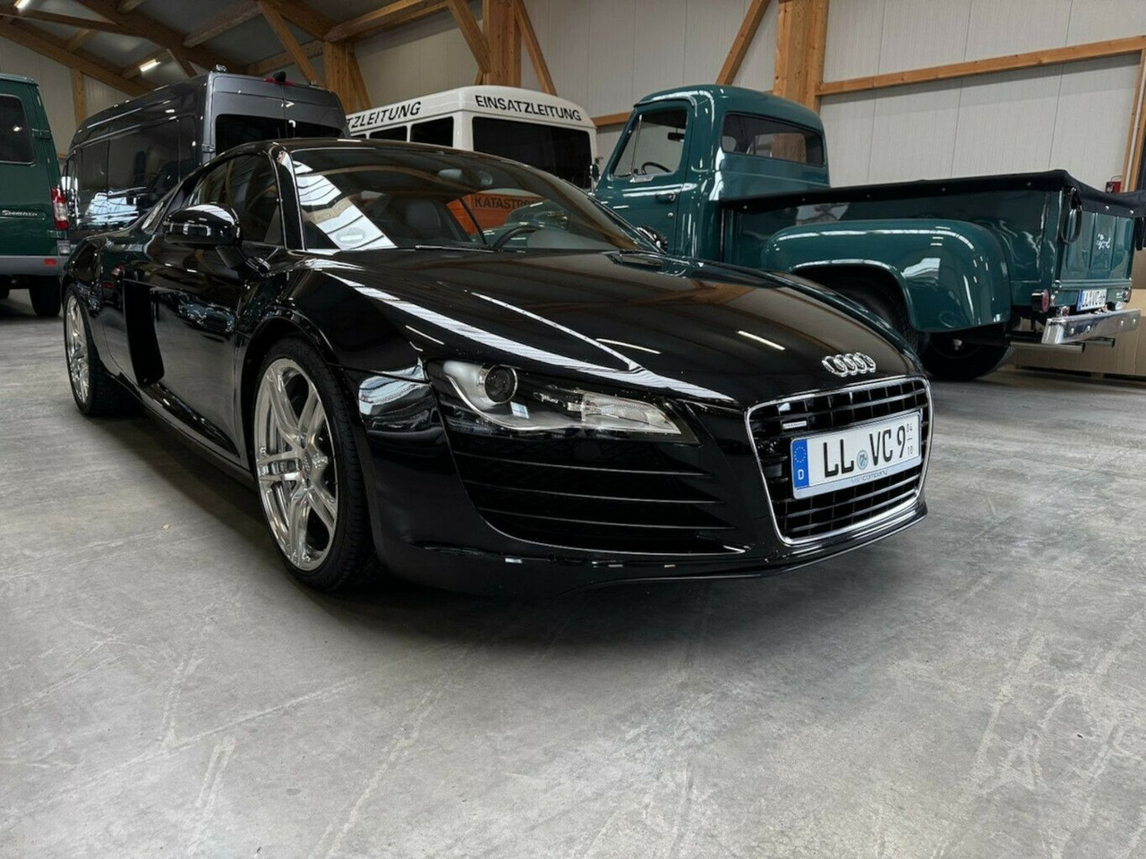 Audi R8 4.2 FSI V8 quattro Coupé Neuzustand - Coupé: das Bild 3 Audi R8 4.2 FSI V8 quattro Coupé Neuzustand - Coupé: das Bild 3