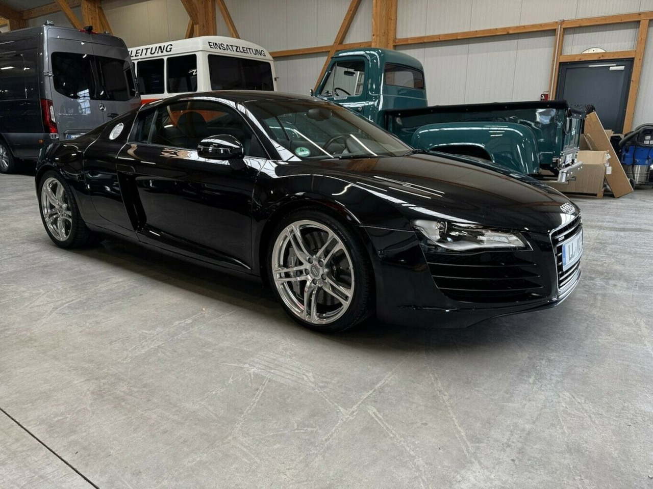 Audi R8 4.2 FSI V8 quattro Coupé Neuzustand - Coupé: das Bild 4 Audi R8 4.2 FSI V8 quattro Coupé Neuzustand - Coupé: das Bild 4
