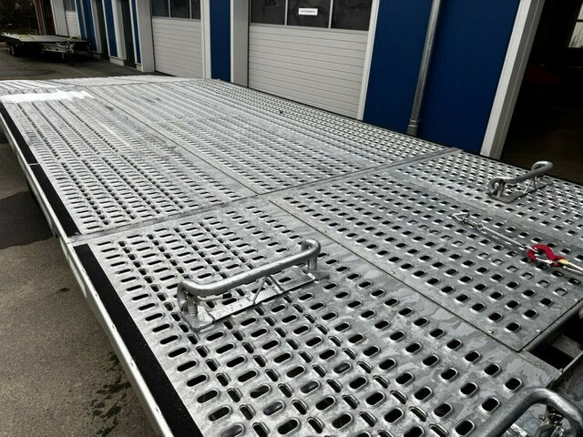 MAN TGL 12.250 BL Autotransporter FVG wie neu! - Abschleppwagen: das Bild 2 MAN TGL 12.250 BL Autotransporter FVG wie neu! - Abschleppwagen: das Bild 2