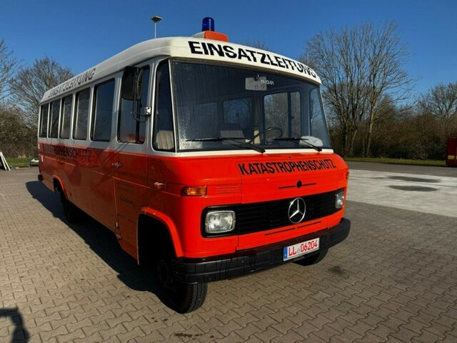 MERCEDES-BENZ O 309D Breitmaul Bus - Kleinbus, Personentransporter: das Bild 1 MERCEDES-BENZ O 309D Breitmaul Bus - Kleinbus, Personentransporter: das Bild 1