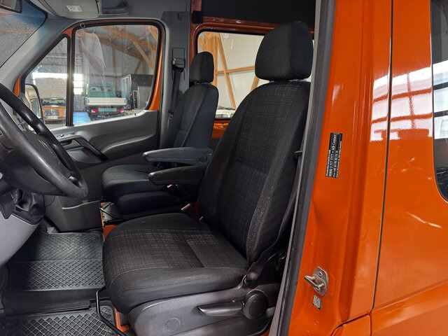 MERCEDES-BENZ Sprinter 316 CDI 4x4 Allrad L2H2 1. Hand! - Kastenwagen, Transporter mit Doppelkabine: das Bild 4 MERCEDES-BENZ Sprinter 316 CDI 4x4 Allrad L2H2 1. Hand! - Kastenwagen, Transporter mit Doppelkabine: das Bild 4
