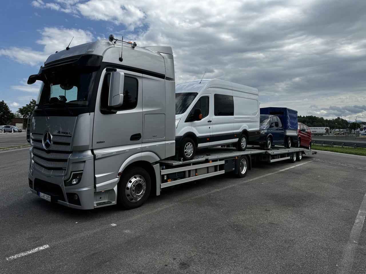 Mercedes-Benz Actros L 1851 FVG Autotransporter + Hänger - Autotransporter LKW: das Bild 2 Mercedes-Benz Actros L 1851 FVG Autotransporter + Hänger - Autotransporter LKW: das Bild 2