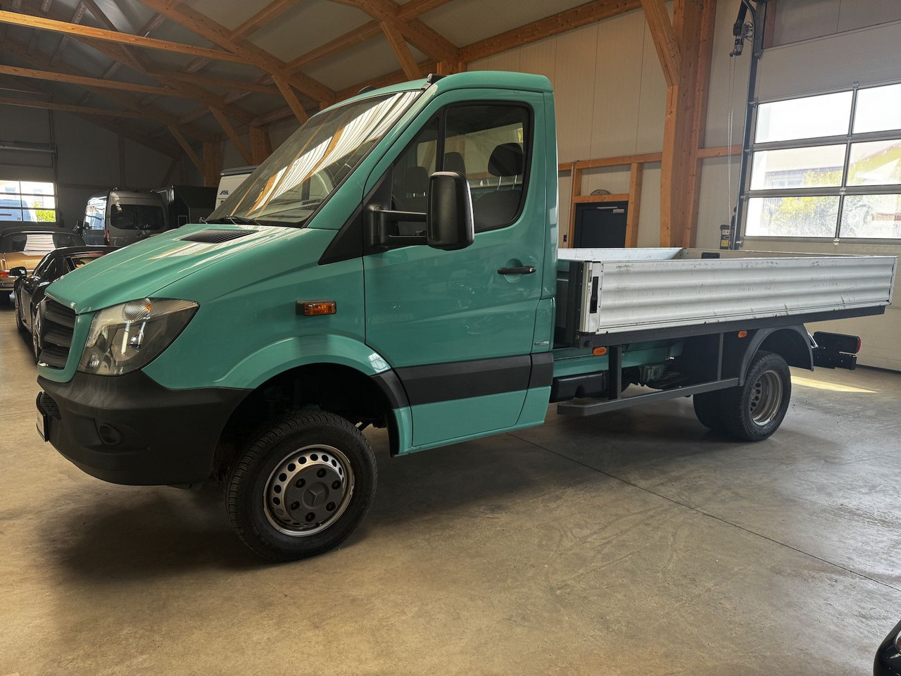 Mercedes-Benz Sprinter 513 CDI 4x4 Allrad Pritsche 3.5t - Pritsche Transporter: das Bild 2 Mercedes-Benz Sprinter 513 CDI 4x4 Allrad Pritsche 3.5t - Pritsche Transporter: das Bild 2