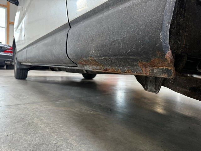 TOYOTA HiAce 2.5TD Kasten lang 4WD 4x4 - Kastenwagen: das Bild 2 TOYOTA HiAce 2.5TD Kasten lang 4WD 4x4 - Kastenwagen: das Bild 2