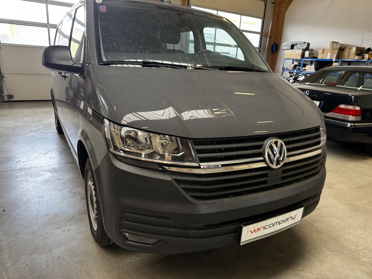 Volkswagen T6.1 lang 5-Sitzer 2.0 TDI 4Motion - PKW: das Bild 3 Volkswagen T6.1 lang 5-Sitzer 2.0 TDI 4Motion - PKW: das Bild 3