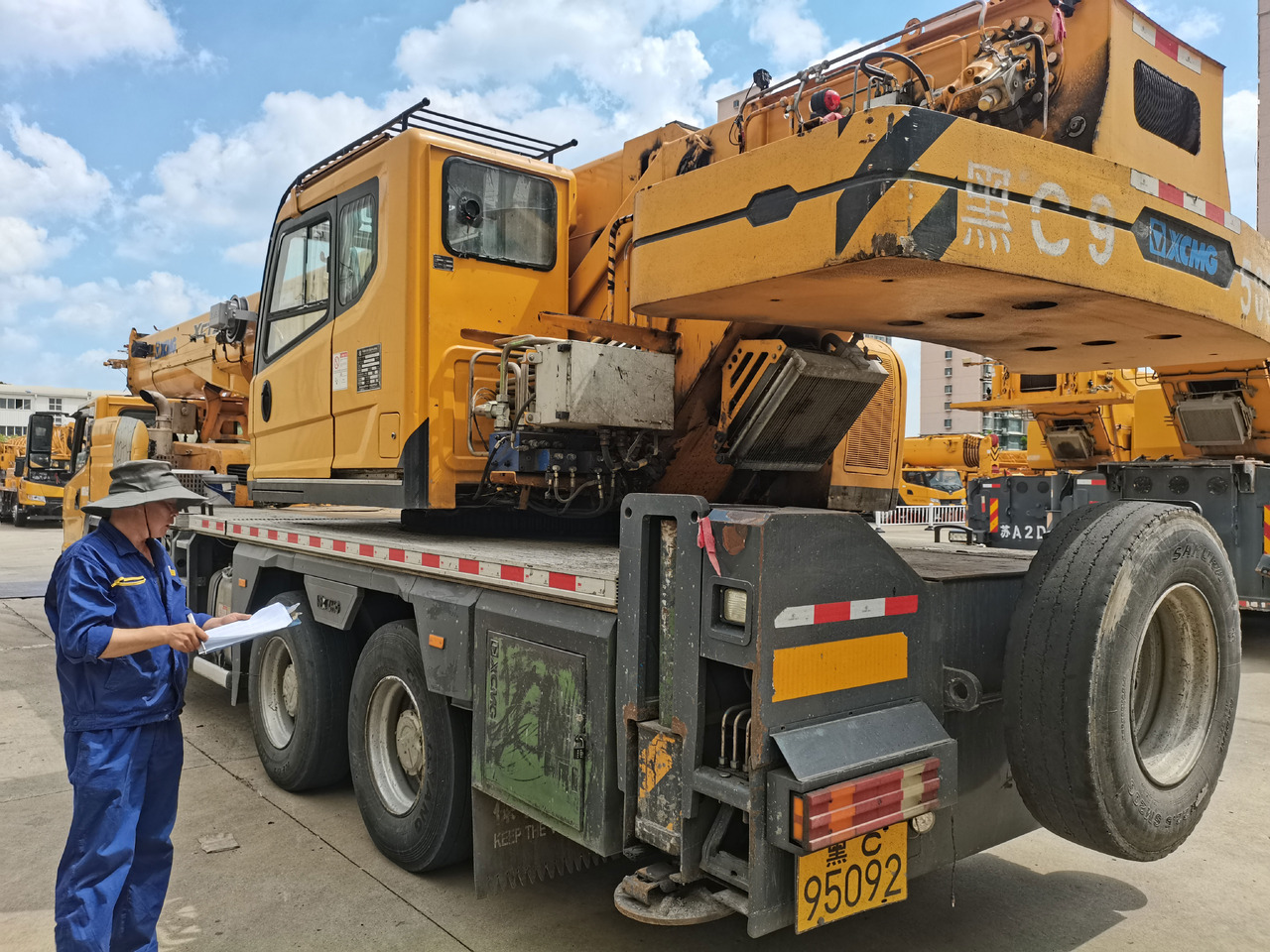 XCMG Manufacturer Second Hand Truck Crane 25 Tons XCT25L5 Mini Mobile Crane With Best Sale - Mobilkran: das Bild 3 XCMG Manufacturer Second Hand Truck Crane 25 Tons XCT25L5 Mini Mobile Crane With Best Sale - Mobilkran: das Bild 3