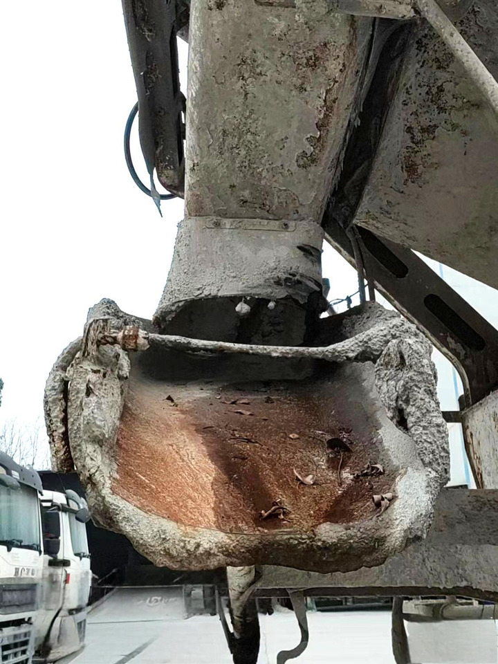 XCMG Official 12cubic G4804B Second Hand China Concrete Mixer Trucks With High Quality - Fahrmischer: das Bild 5 XCMG Official 12cubic G4804B Second Hand China Concrete Mixer Trucks With High Quality - Fahrmischer: das Bild 5