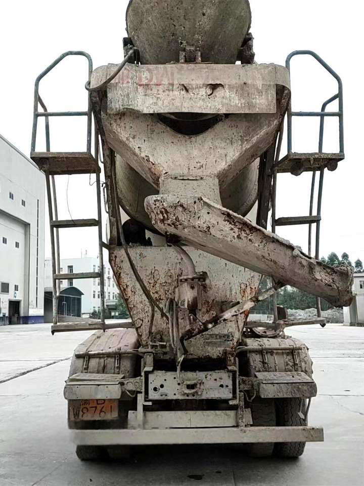 XCMG Official 12cubic G4804B Second Hand China Concrete Mixer Trucks With High Quality - Fahrmischer: das Bild 4 XCMG Official 12cubic G4804B Second Hand China Concrete Mixer Trucks With High Quality - Fahrmischer: das Bild 4