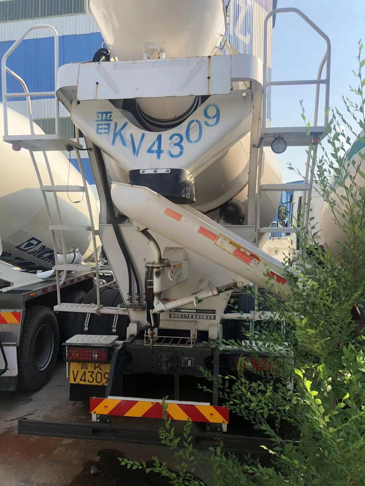 XCMG Official G12V China 12 Cubic Used Concrete Mixer Truck with Good Price - Fahrmischer: das Bild 5 XCMG Official G12V China 12 Cubic Used Concrete Mixer Truck with Good Price - Fahrmischer: das Bild 5