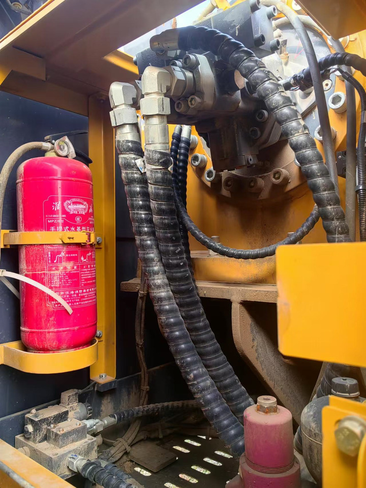 XCMG Official Second Hand Rotary Drill Machine XR160E Small Crawler Drill Rig Hot Sale - Bohrgerät: das Bild 4 XCMG Official Second Hand Rotary Drill Machine XR160E Small Crawler Drill Rig Hot Sale - Bohrgerät: das Bild 4