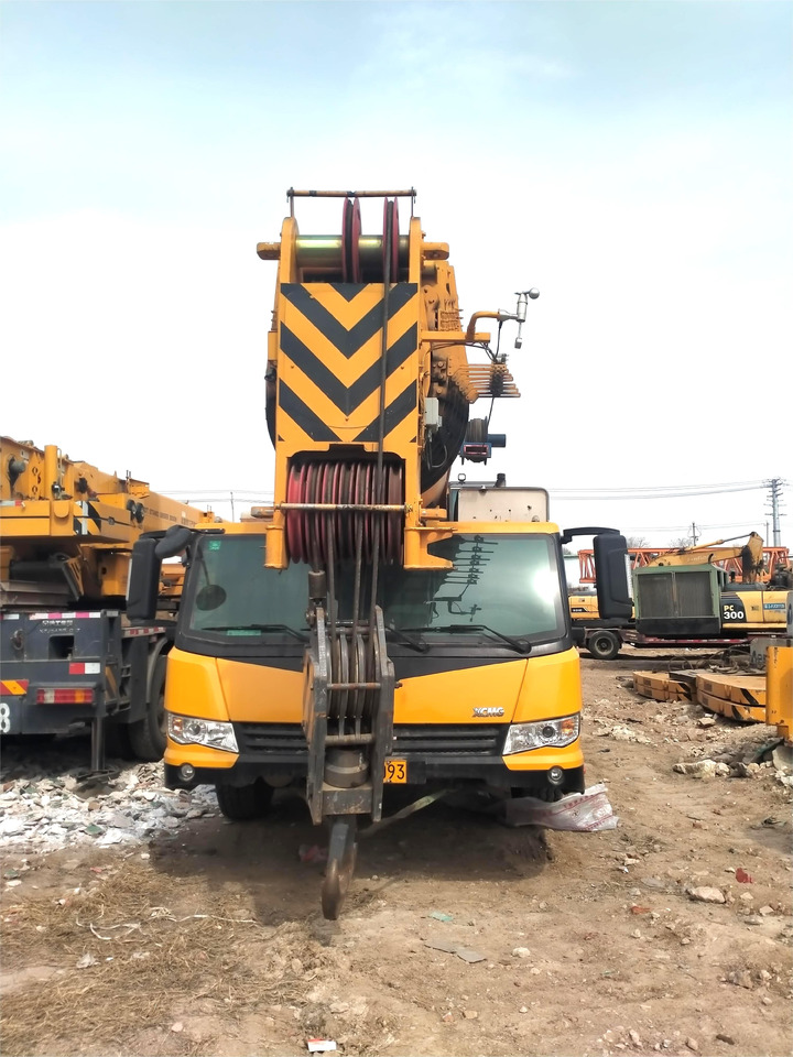 XCMG XCA180L8C 2021 Year Crane Lifting Equipment Used 180 Ton Mobile All Terrain Crane for Sale - All-Terrain Kran: das Bild 4 XCMG XCA180L8C 2021 Year Crane Lifting Equipment Used 180 Ton Mobile All Terrain Crane for Sale - All-Terrain Kran: das Bild 4