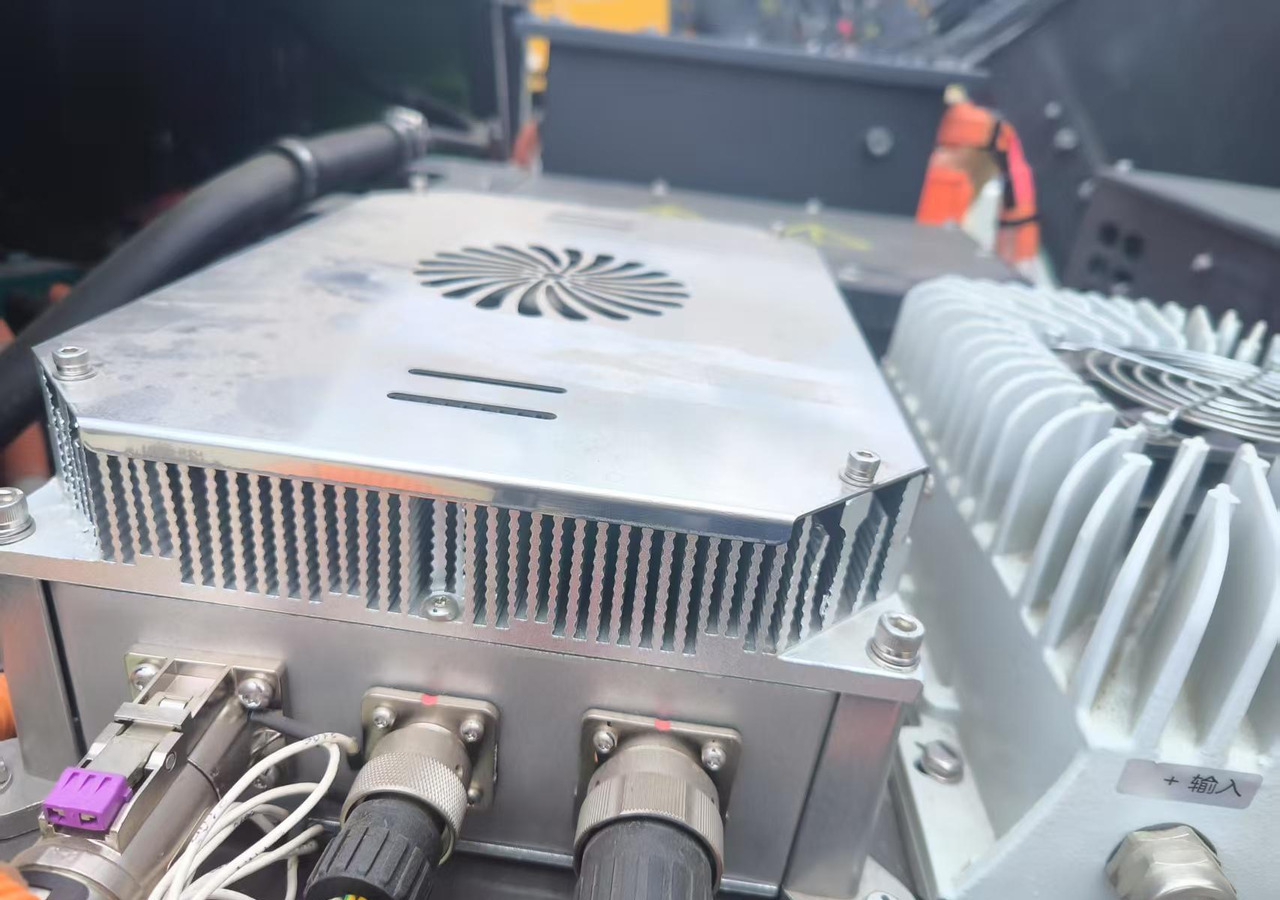 XCMG official used electric small cold milling machine Xm505ep 500mm width - Kaltfräse: das Bild 3 XCMG official used electric small cold milling machine Xm505ep 500mm width - Kaltfräse: das Bild 3