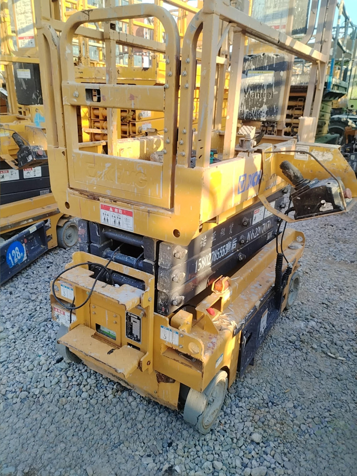XCMG scissor lift 6m hydraulic Self-propelled scissor lift machine price - Scherenbühne: das Bild 5 XCMG scissor lift 6m hydraulic Self-propelled scissor lift machine price - Scherenbühne: das Bild 5