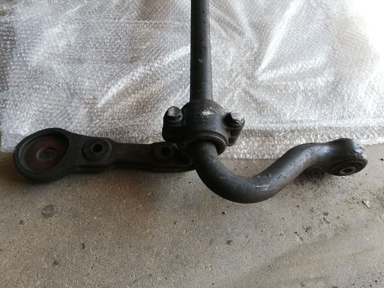 Complete Stabilizer DAF XF 106 front 1849366 DAF XF 106 truck - Rahmen/ Chassis für LKW: das Bild 4 Complete Stabilizer DAF XF 106 front 1849366 DAF XF 106 truck - Rahmen/ Chassis für LKW: das Bild 4