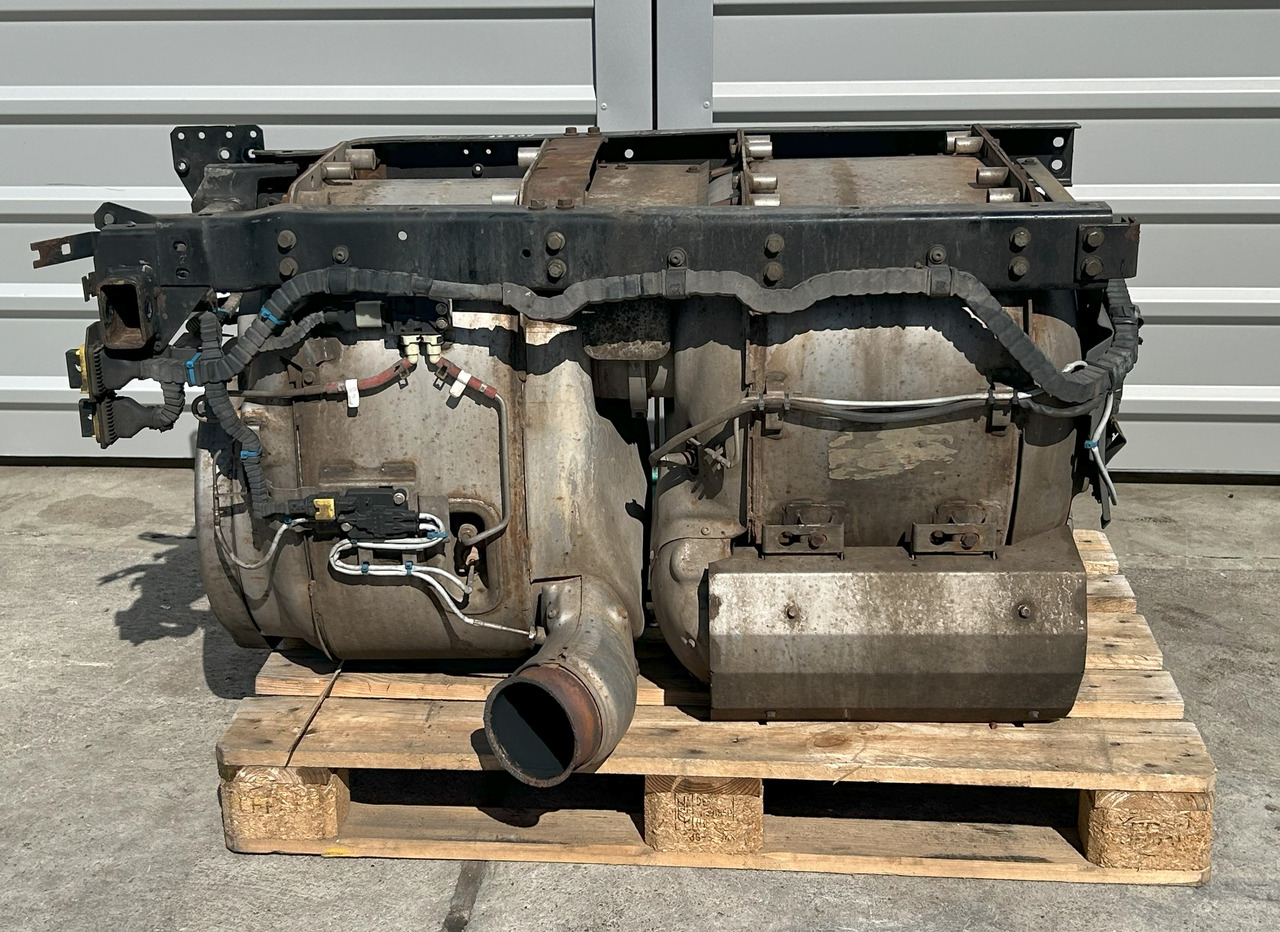 DAF CF EURO 6 COMPLETE CATALYTIC CONVERTER - Fahrzeugkatalysator für LKW: das Bild 1 DAF CF EURO 6 COMPLETE CATALYTIC CONVERTER - Fahrzeugkatalysator für LKW: das Bild 1