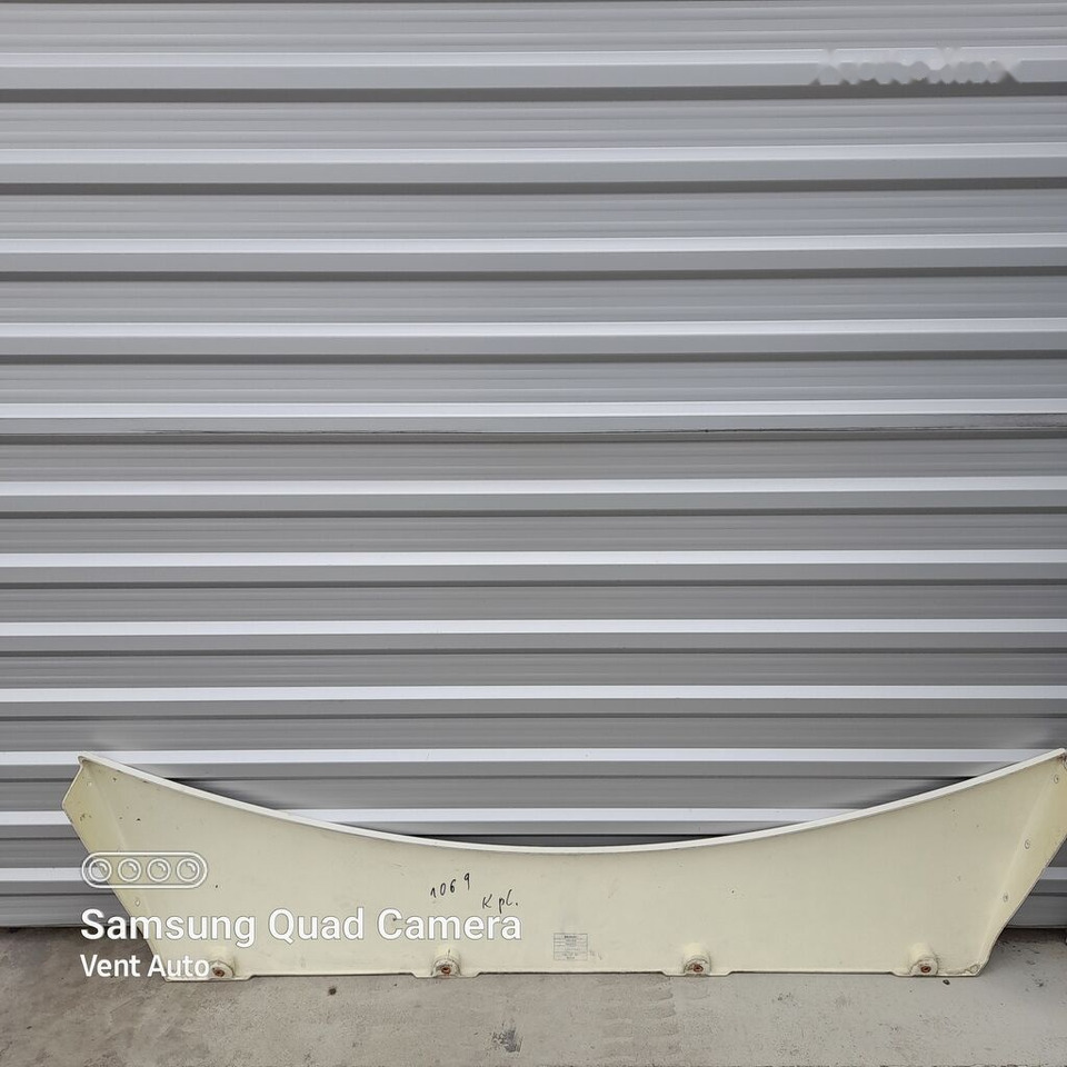 DAF XF 106 1675975 / 1291469 DAF 1675975 / 1291469 truck - Aeropack/ Spoiler für LKW: das Bild 3 DAF XF 106 1675975 / 1291469 DAF 1675975 / 1291469 truck - Aeropack/ Spoiler für LKW: das Bild 3