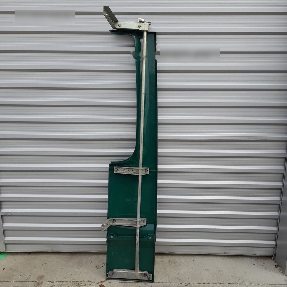 DAF XF 106 LIFT 1836001 DAF 1836001 truck - Aeropack/ Spoiler für LKW: das Bild 5 DAF XF 106 LIFT 1836001 DAF 1836001 truck - Aeropack/ Spoiler für LKW: das Bild 5