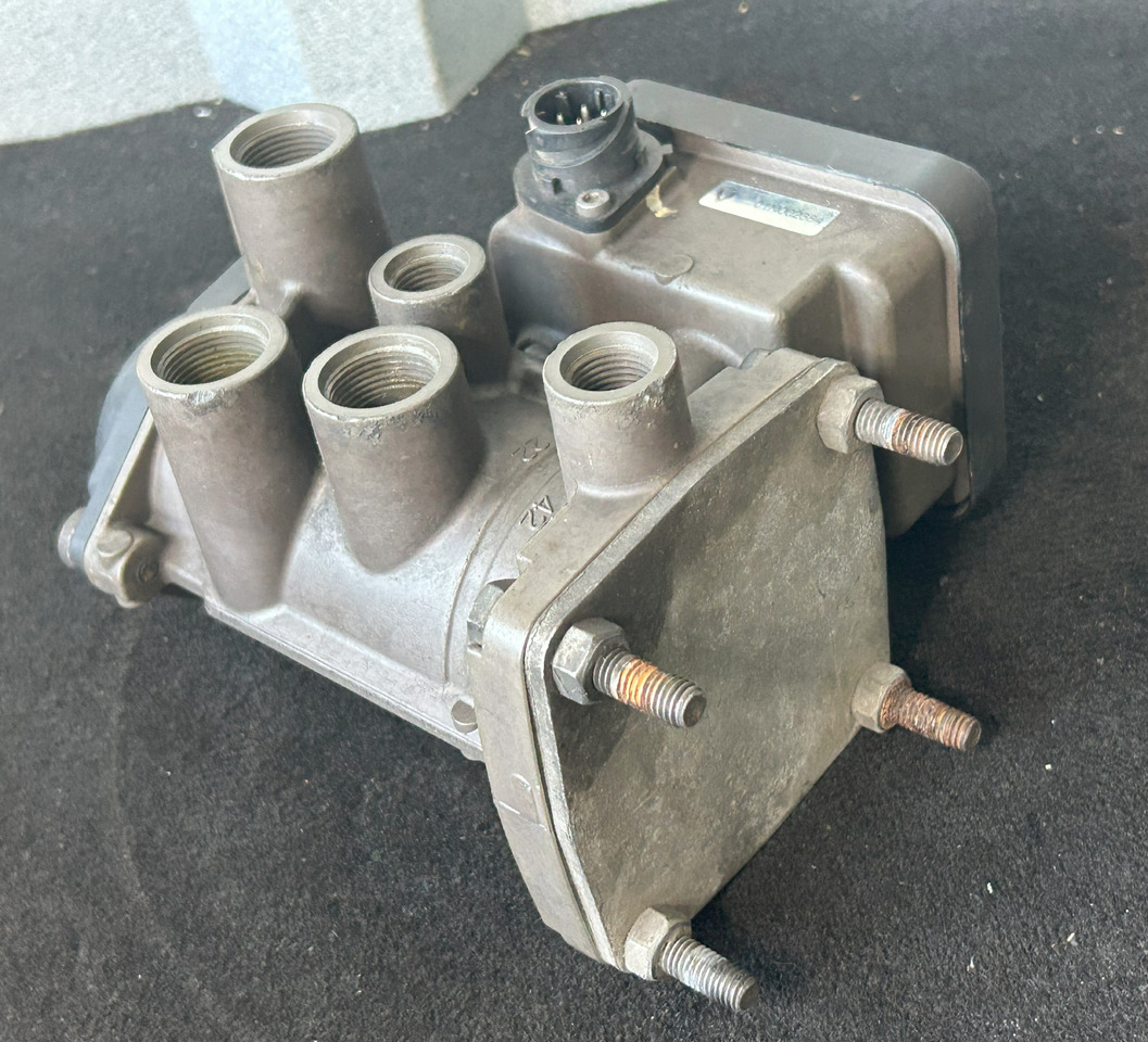 KNORR-BREMSE TRAILER EBS CONTROL VALVE / EUROPE / VOLVO - Bremsventil: das Bild 5 KNORR-BREMSE TRAILER EBS CONTROL VALVE / EUROPE / VOLVO - Bremsventil: das Bild 5